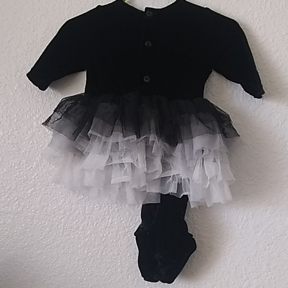 FINAL MARKDOWN Little Girl's Place Stretch Velvet dress 0-3 month - Picture 6 of 6